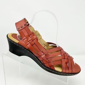 Softspots Women's Woven Red Leather Wedge Sandals Size 9.5 W Pillowtop Comfort